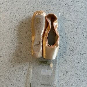 Freed Pointe Shoes